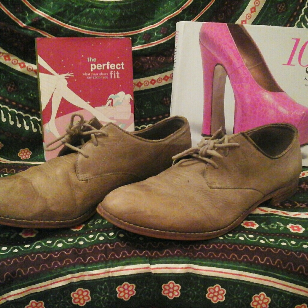 Shoes - Picture 2 of 2